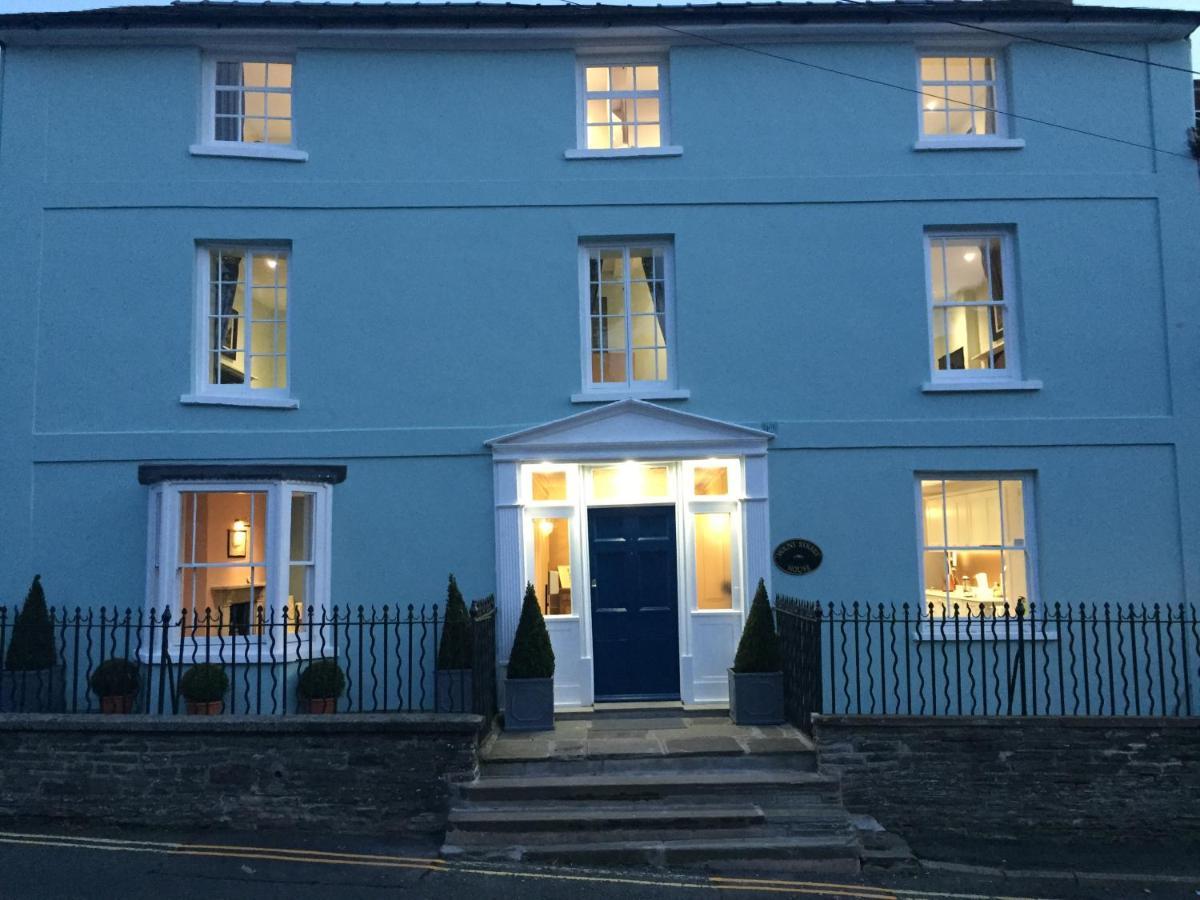 Mount Street House Bed & Breakfast Brecon Exterior photo